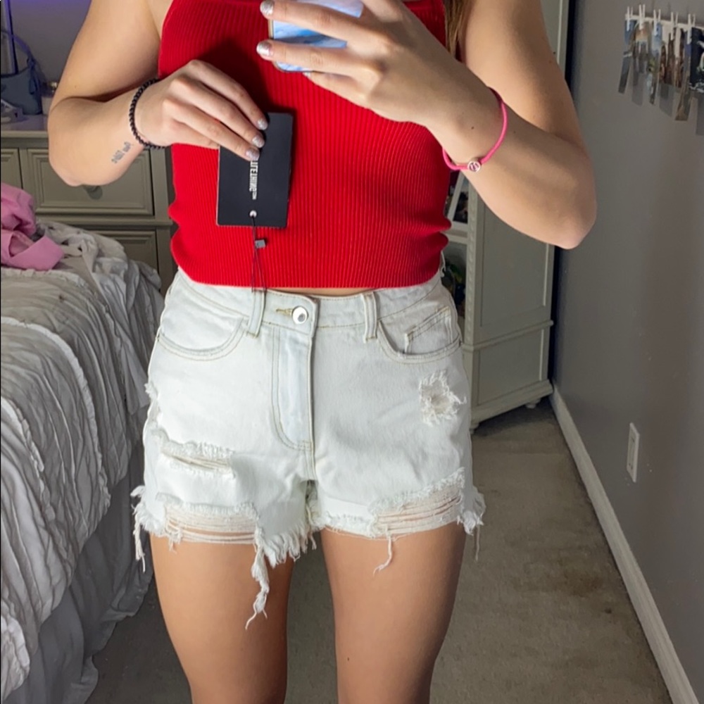 PRETTY LITTLE THING SHORTS